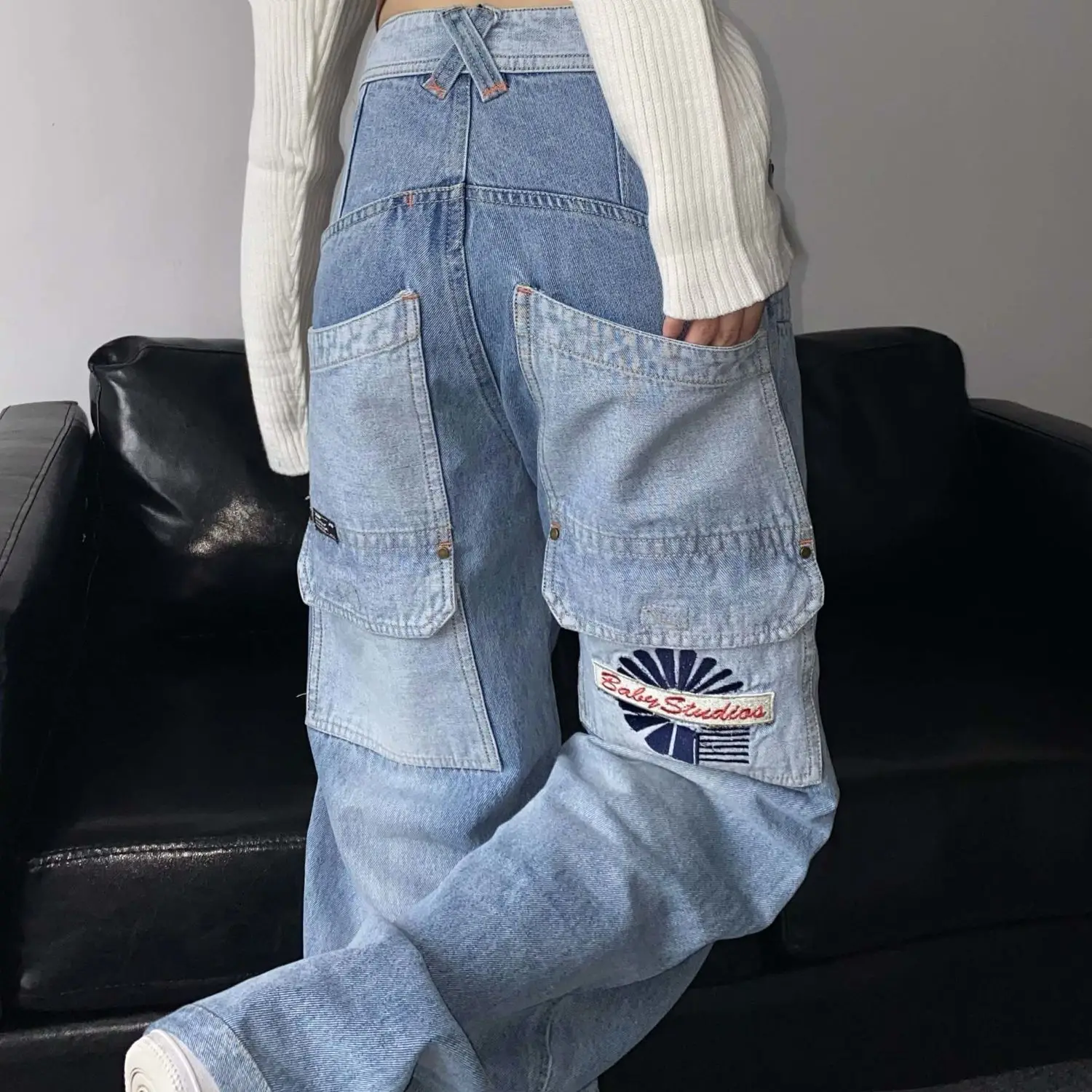 Harajuku Vintage Cargo high waisted Jeans Women Y2k Hip Hop Baggy Wide Leg Denim Pants Casual Loose Trousers Streetwear Pockets
Harajuku Vintage Cargo high waisted Jeans Women Y2k Hip Hop Baggy Wide Leg Denim Pants Casual Loose Trousers Streetwear Pockets