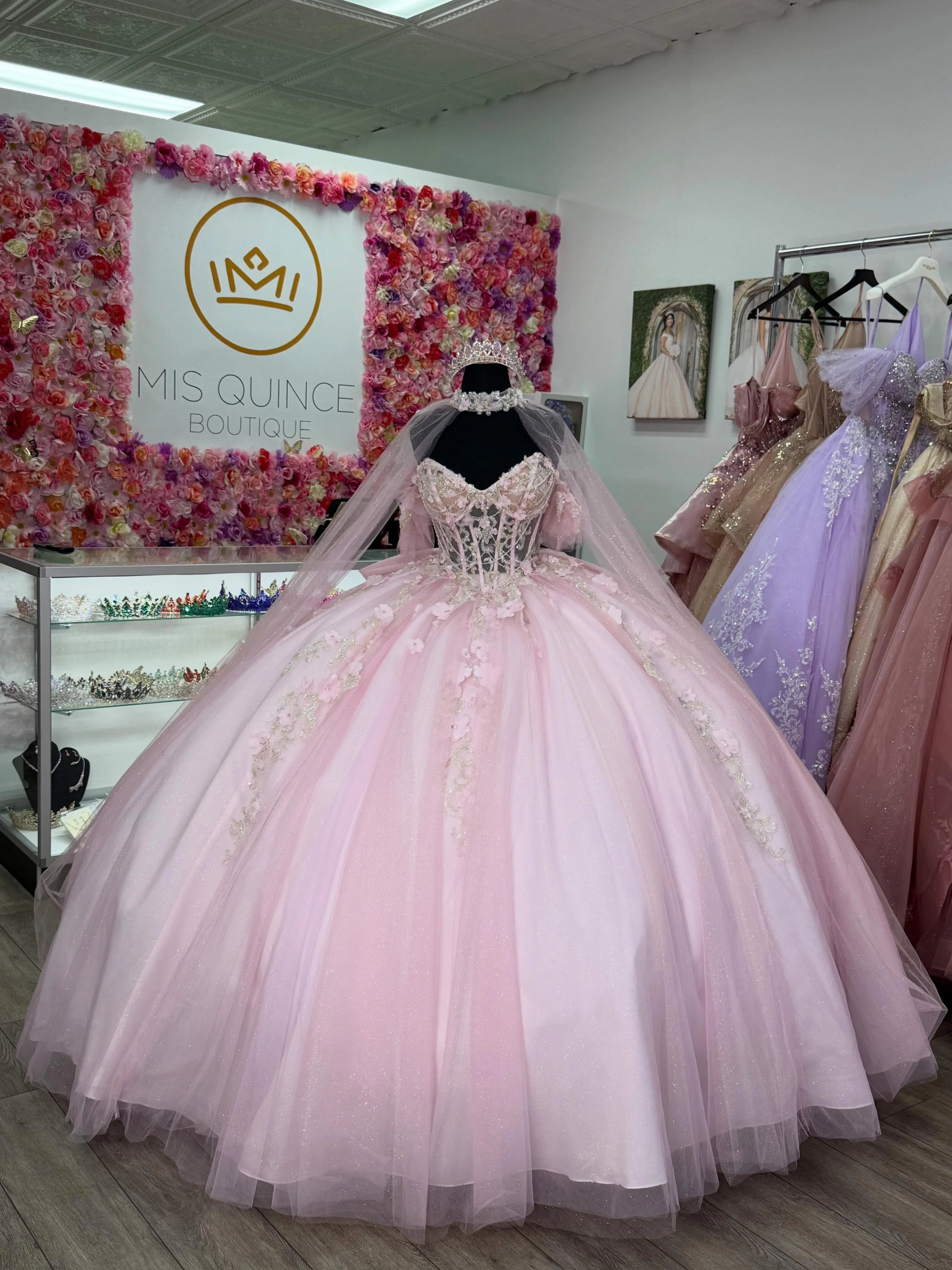 Pink Off the Shoulder Ball Gown Quinceanera Dresses 2027 Lace Appliques Beading Illsion Corset Prom Dresses Customized
Pink Off the Shoulder Ball Gown Quinceanera Dresses 2027 Lace Appliques Beading Illsion Corset Prom Dresses Customized