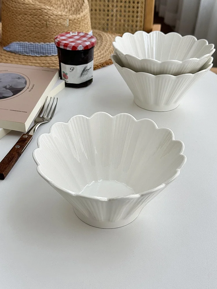 Anmuli Pure White Flower Underglaze Ceramic Bowl Ins High Aesthetic Value Lid Salad Dessert Yogurt Bowl Dining Utensils Dishware
Anmuli Pure White Flower Underglaze Ceramic Bowl Ins High Aesthetic Value Lid Salad Dessert Yogurt Bowl Dining Utensils Dishware