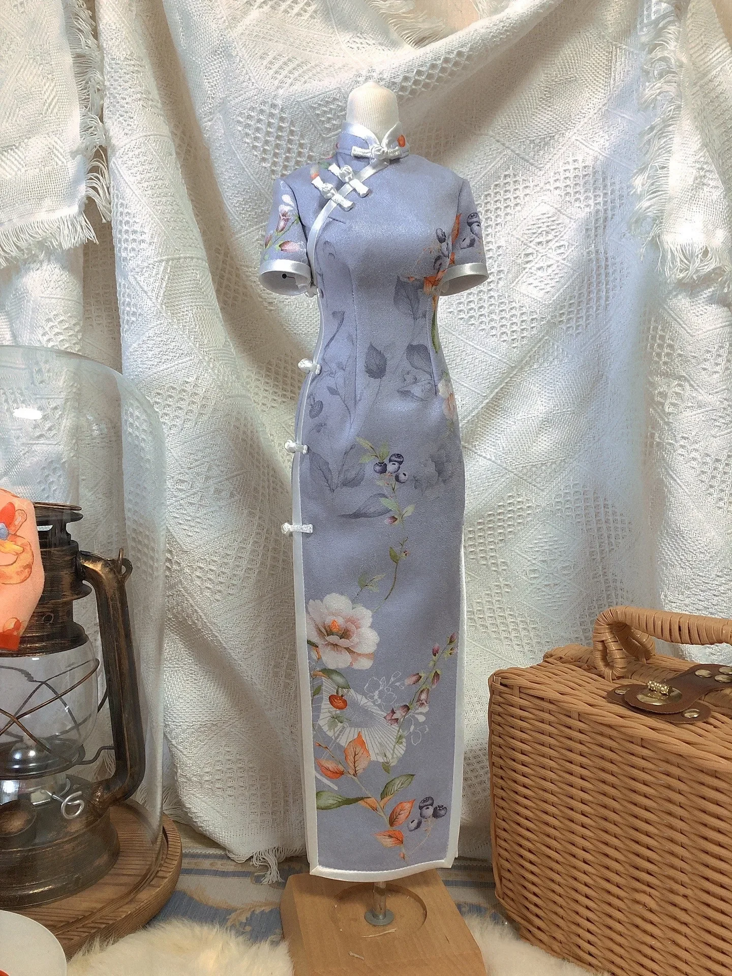 Clothes For Doll 60cm 1/3 BJD Doll Dress SDGR 62 Vintage Cardigan Cheongsam
Clothes For Doll 60cm 1/3 BJD Doll Dress SDGR 62 Vintage Cardigan Cheongsam