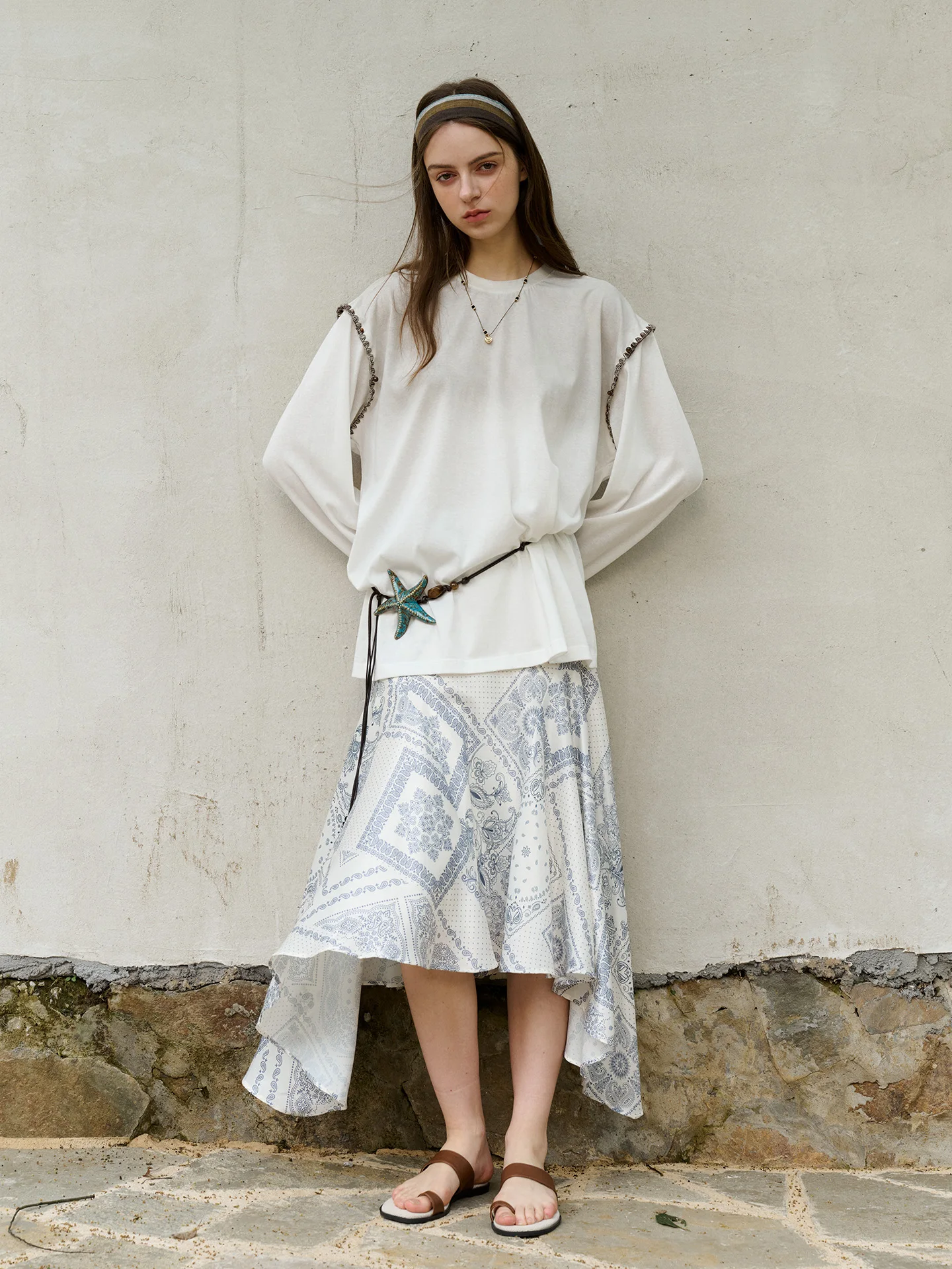 Футболка Asilike весна-лето с градиентным принтом, свободного кроя, с круглым вырезом, длинным рукавом, повседневная, из смесового хлопка и полиэстера, влагоотводящая.
Футболка Asilike весна-лето с градиентным принтом, свободного кроя, с круглым вырезом, длинным рукавом, повседневная, из смесового хлопка и полиэстера, влагоотводящая.