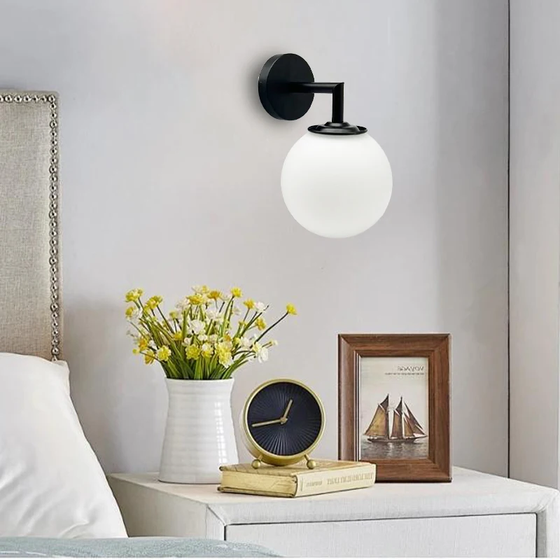 Black Wall Lamp Wrought Iron Single Head Modern Acrylic Ball Wall Lamp Suitable for Dining Room, Living Room, Bedside, Stairs
Black Wall Lamp Wrought Iron Single Head Modern Acrylic Ball Wall Lamp Suitable for Dining Room, Living Room, Bedside, Stairs