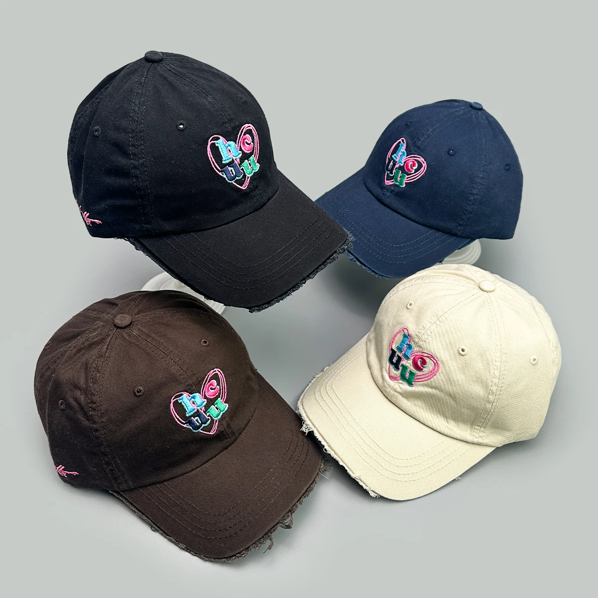 Colorful Love Embroidered Letters Baseball Hats New Unisex Breathable Broken Sunshade Versatile Korean Fashion Street Peaked Cap
Colorful Love Embroidered Letters Baseball Hats New Unisex Breathable Broken Sunshade Versatile Korean Fashion Street Peaked Cap