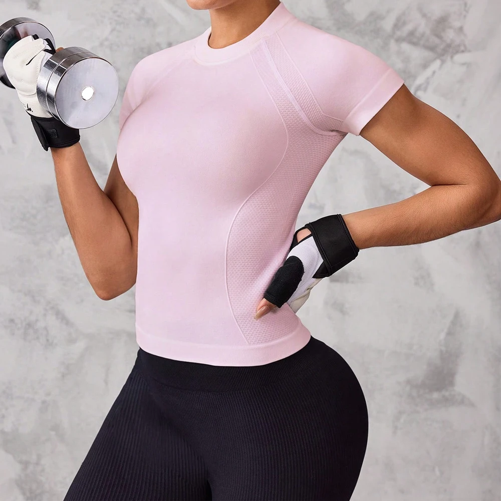 Women's short-sleeved sports top, breathable and quick-drying fabric, suitable for running and yoga,
Women's short-sleeved sports top, breathable and quick-drying fabric, suitable for running and yoga,