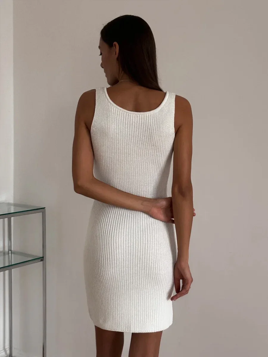 Wolfeel The New 2026 Spring and Summer Pure-color Casual Knitted Suit Set Includes A Sleeveless Dress and A Cardigan Jacket
Wolfeel The New 2026 Spring and Summer Pure-color Casual Knitted Suit Set Includes A Sleeveless Dress and A Cardigan Jacket