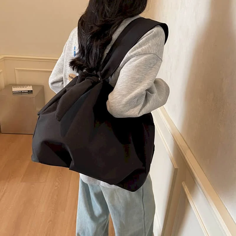 Нейлоновые сумки-тоут, многоразовые водонепроницаемые сумки на плечо, повседневные однотонные вместительные прочные школьные сумки в японском стиле для женщин
Нейлоновые сумки-тоут, многоразовые водонепроницаемые сумки на плечо, повседневные однотонные вместительные прочные школьные сумки в японском стиле для женщин