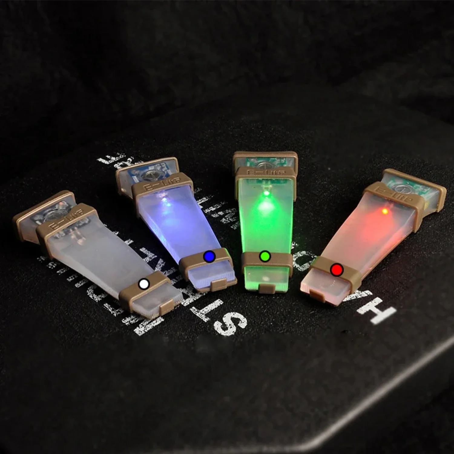 Flashing Light Survival Signal Light Waterproof Lamp Outdoor Equipment for Hunting Hiking Cycling
Flashing Light Survival Signal Light Waterproof Lamp Outdoor Equipment for Hunting Hiking Cycling