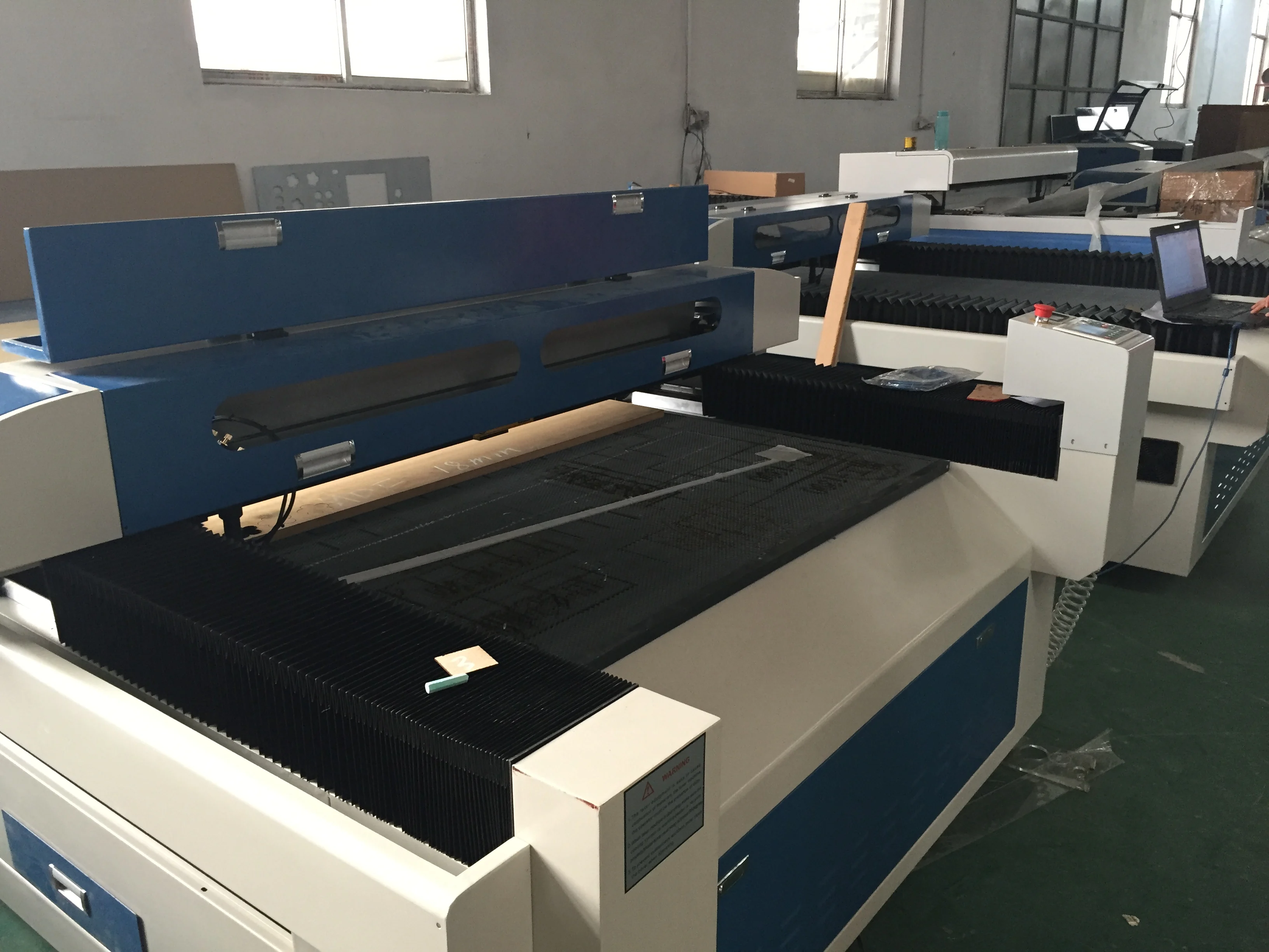 Laser 1325 Wood Acrylic 150w CO2 Tube CNC Laser Cut nonmetal co2 laser cutting machine
Laser 1325 Wood Acrylic 150w CO2 Tube CNC Laser Cut nonmetal co2 laser cutting machine