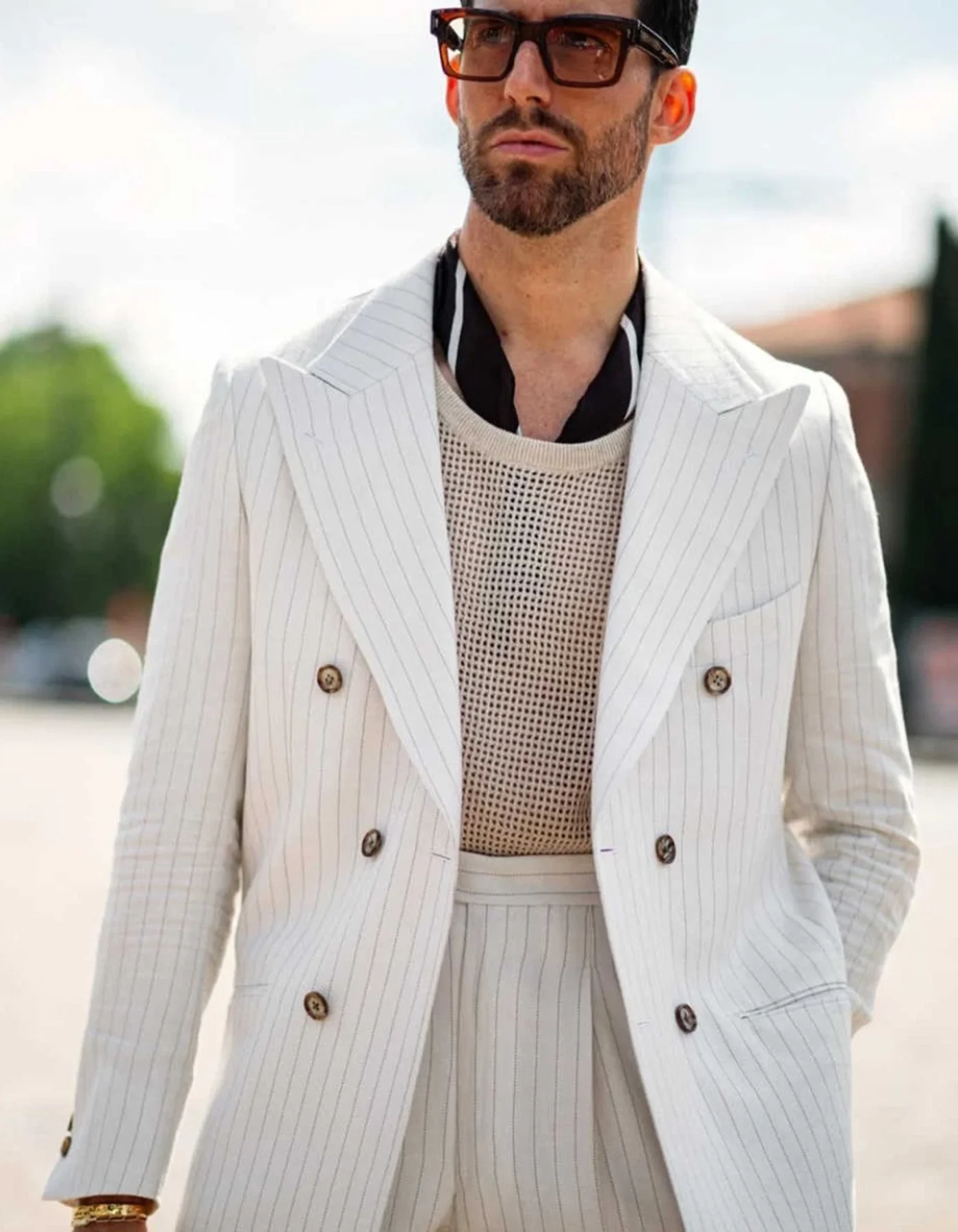 Casual Men's Suits White Striped 2 Pcs Double Breasted Business Slim Fit Peak Lapel Blazer Suits Male Prom Party Customized
Casual Men's Suits White Striped 2 Pcs Double Breasted Business Slim Fit Peak Lapel Blazer Suits Male Prom Party Customized