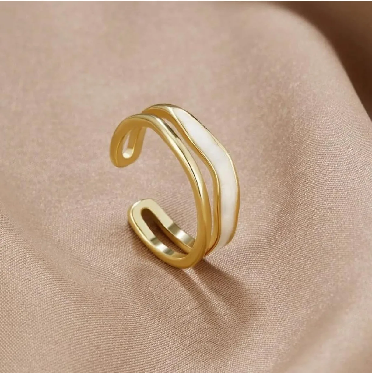 Withered S925 Pure Silver White Beimu Enamel Drop Glazed Open Ring For Women Elegant Party Jewelry Rings Women's Ring
Withered S925 Pure Silver White Beimu Enamel Drop Glazed Open Ring For Women Elegant Party Jewelry Rings Women's Ring