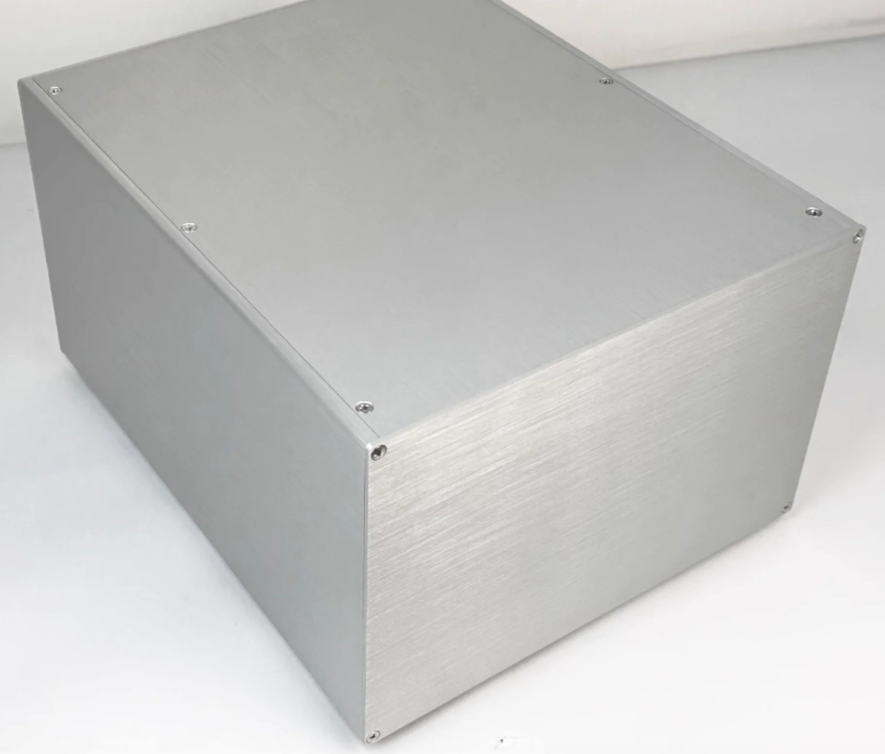 300 All aluminum amplifier chassis / Preamplifier case / AMP Enclosure DIY box (300*205*266mm)
300 All aluminum amplifier chassis / Preamplifier case / AMP Enclosure DIY box (300*205*266mm)