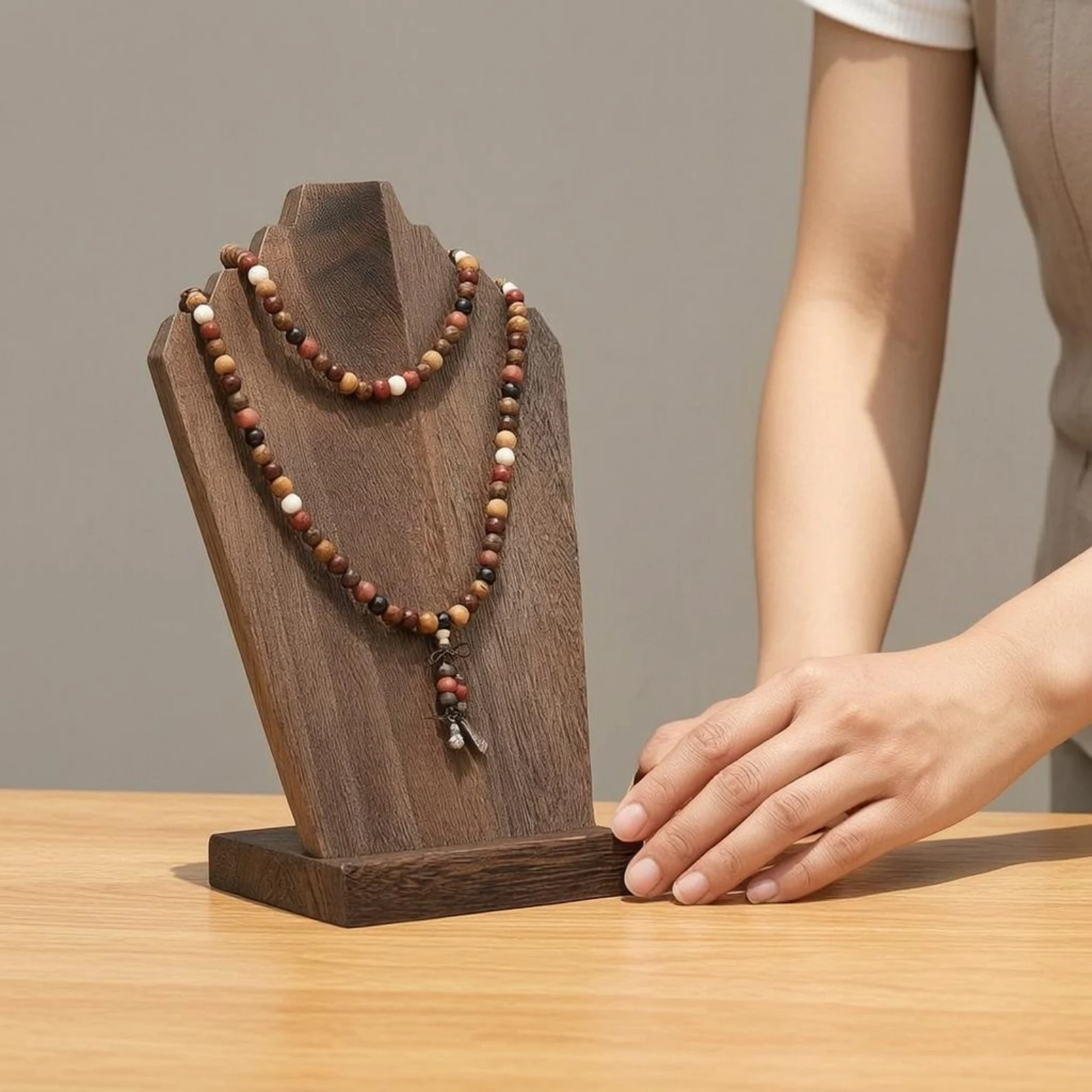 Necklace Bust Stand Dark Brown Wooden Necklace Stand Jewelry Display Bust Wood Grain Retro
Necklace Bust Stand Dark Brown Wooden Necklace Stand Jewelry Display Bust Wood Grain Retro