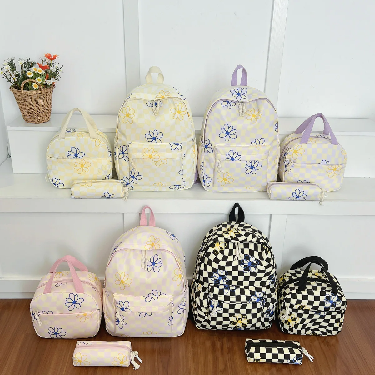 Sweet Girl Style Checkerboard Flower Print Backpack Lightweight Large Capacity Three Piece Backpack Set Campus Student Backpack
Sweet Girl Style Checkerboard Flower Print Backpack Lightweight Large Capacity Three Piece Backpack Set Campus Student Backpack