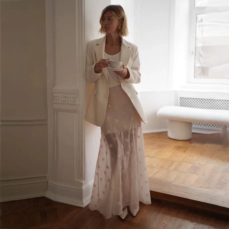 Luxury Floral Applique Tulle Skirt Spring Summer New Trendy Elegant High Waist Flowy Chiffon Midi Skirt For Women
Luxury Floral Applique Tulle Skirt Spring Summer New Trendy Elegant High Waist Flowy Chiffon Midi Skirt For Women