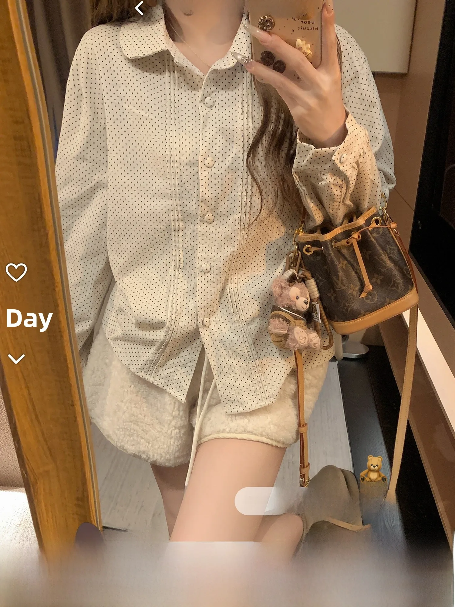 Sweet Sle Long Sve Polka Dot Doll Collar Single Button irt Women's Korean Sle Age Reduction Color Colion irt
Sweet Sle Long Sve Polka Dot Doll Collar Single Button irt Women's Korean Sle Age Reduction Color Colion irt