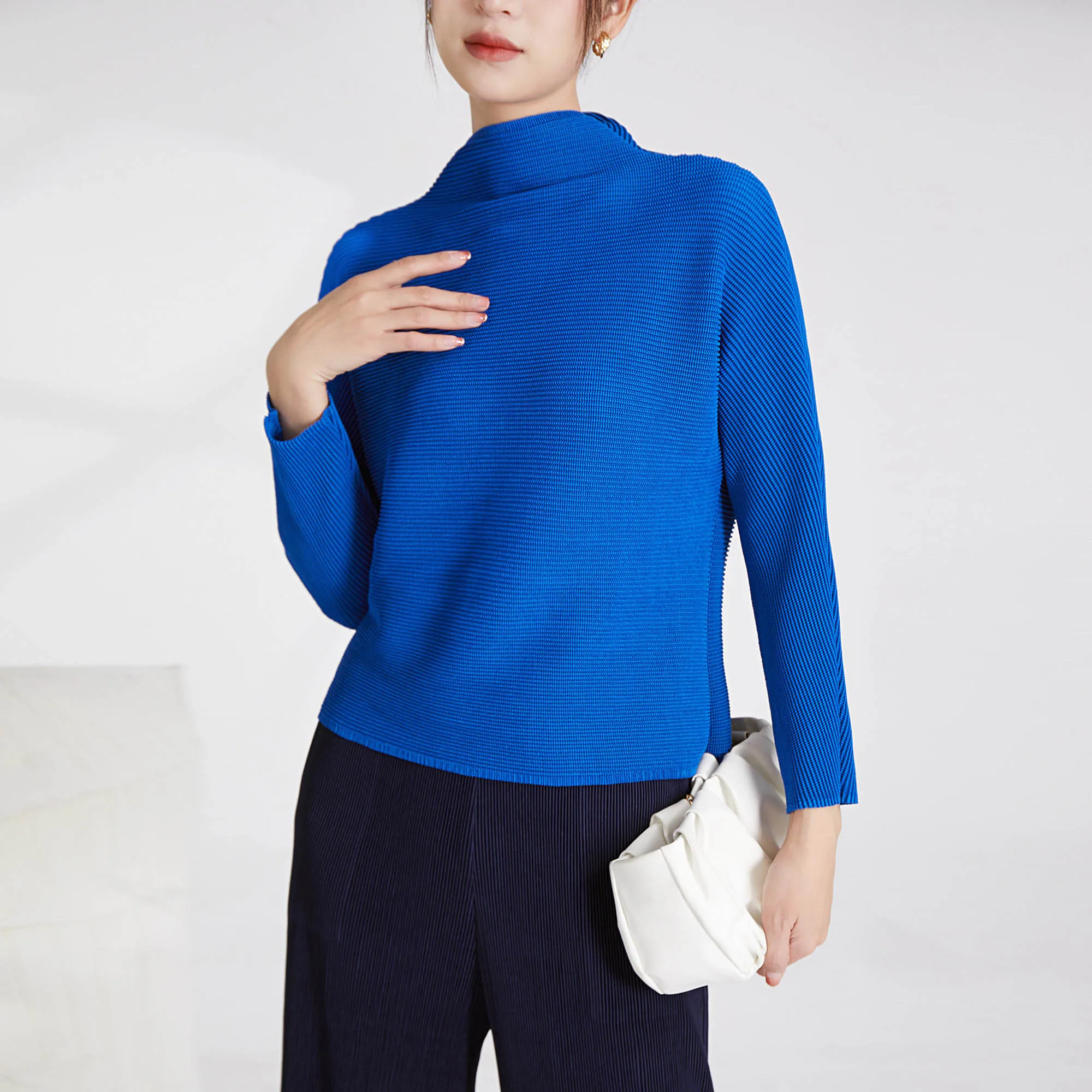 Miyake Pleated Women's Tops Women Long Sleeve Shirt Clothing Casual Style Loose Pleated Shirt
Miyake Pleated Women's Tops Women Long Sleeve Shirt Clothing Casual Style Loose Pleated Shirt
