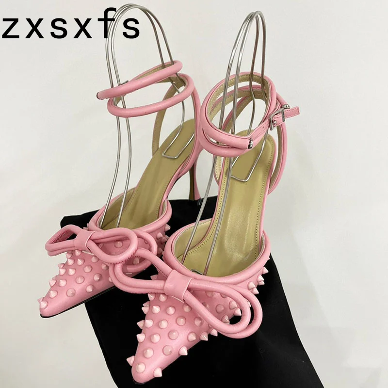 Pink Leather Bridal Shoes Summer Pearl Stral High Heel Sandals Women Point Toe Designer Shoes Butterfly Rivet Prom Shoes
Pink Leather Bridal Shoes Summer Pearl Stral High Heel Sandals Women Point Toe Designer Shoes Butterfly Rivet Prom Shoes