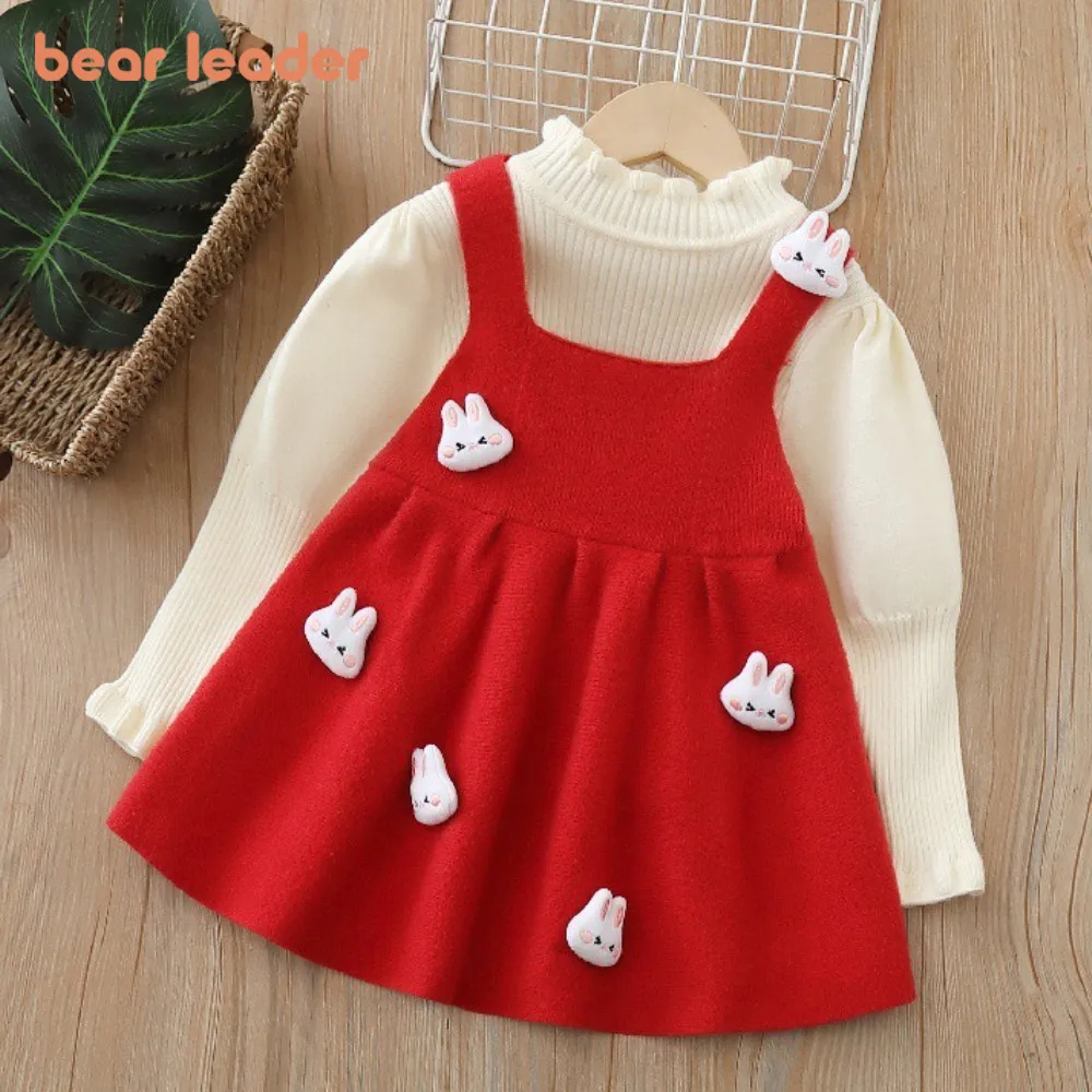 Новогодняя красная одежда для девочек Bear Leader, платье на подтяжках с 3D рисунком кролика + бежевый топ с длинными рукавами, осенне-зимний комплект из двух предметов
Новогодняя красная одежда для девочек Bear Leader, платье на подтяжках с 3D рисунком кролика + бежевый топ с длинными рукавами, осенне-зимний комплект из двух предметов