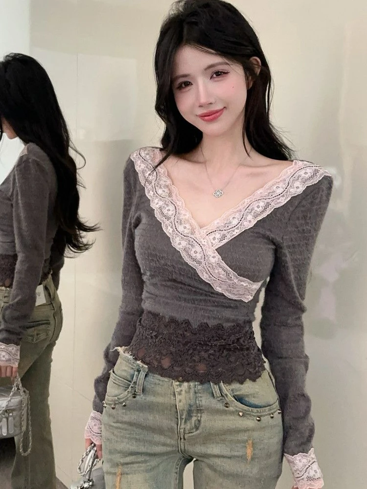 Y2k Harajuku Vintage T Shirts V Neck Long Sleeve Lace Patchwork Contrast Color Crop Tops Spring Female Slim 2025 Women Clothing
Y2k Harajuku Vintage T Shirts V Neck Long Sleeve Lace Patchwork Contrast Color Crop Tops Spring Female Slim 2025 Women Clothing