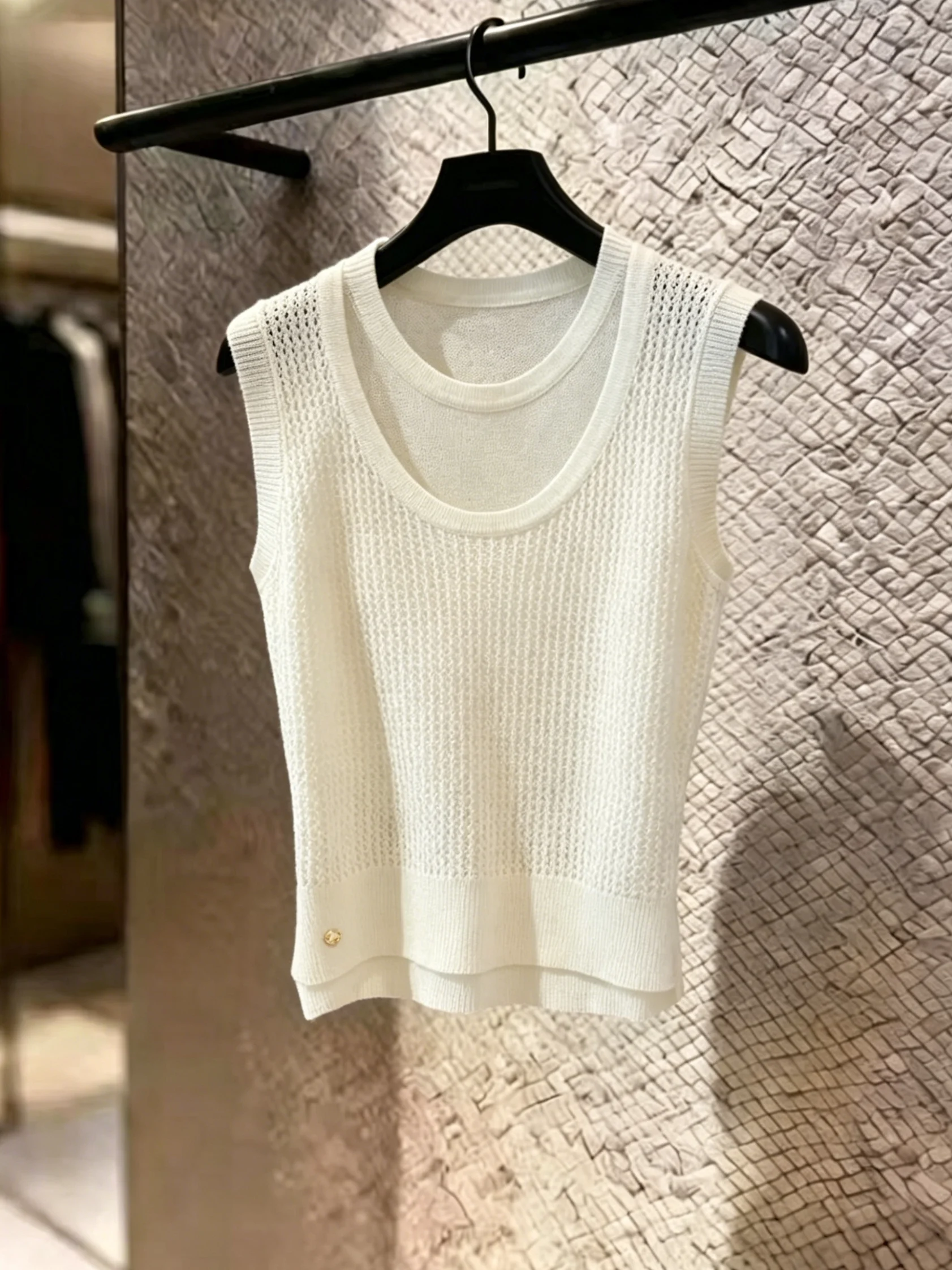 Women's Knitted Hollow out Vest Gentle Style Self-Preservation Trendy Summer New Arrival Versatile Top Korean Style Straight Cut
Women's Knitted Hollow out Vest Gentle Style Self-Preservation Trendy Summer New Arrival Versatile Top Korean Style Straight Cut