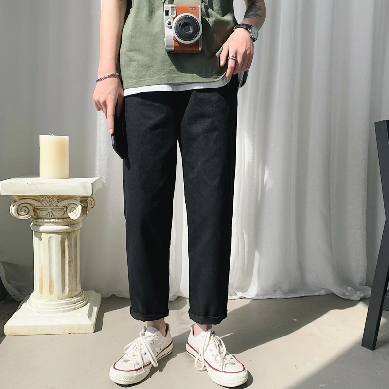 Модные свободные мужские повседневные брюки на лето, прямые, укороченные, тонкие, в корейском стиле, универсальные, простого дизайна
Модные свободные мужские повседневные брюки на лето, прямые, укороченные, тонкие, в корейском стиле, универсальные, простого дизайна