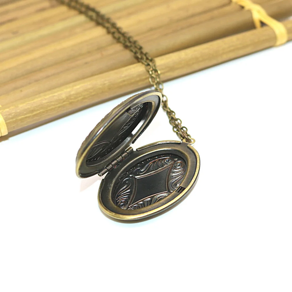 2Pcs Oval Photo Locket Necklace Bronze for Women Keepsake Memorial Pendant Engraved Picture Vintage Jewelry
2Pcs Oval Photo Locket Necklace Bronze for Women Keepsake Memorial Pendant Engraved Picture Vintage Jewelry