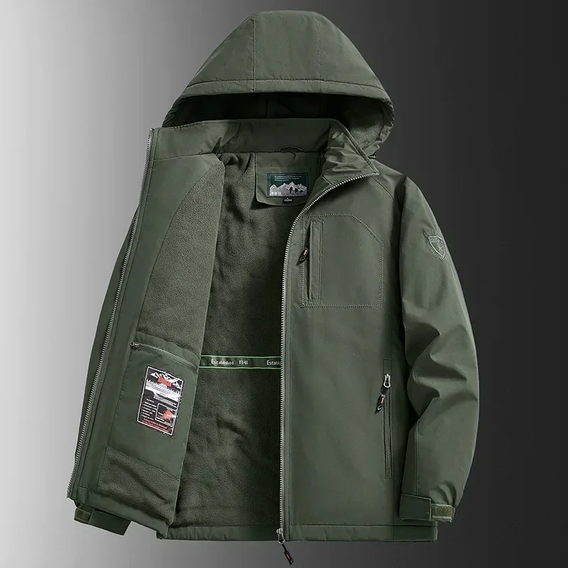 Новая мужская повседневная модель куртки, водонепроницаемая походная куртка, повседневное уличное пальто большого размера с толстой подкладкой и мягкой подкладкой, с капюшоном,
Новая мужская повседневная модель куртки, водонепроницаемая походная куртка, повседневное уличное пальто большого размера с толстой подкладкой и мягкой подкладкой, с капюшоном,