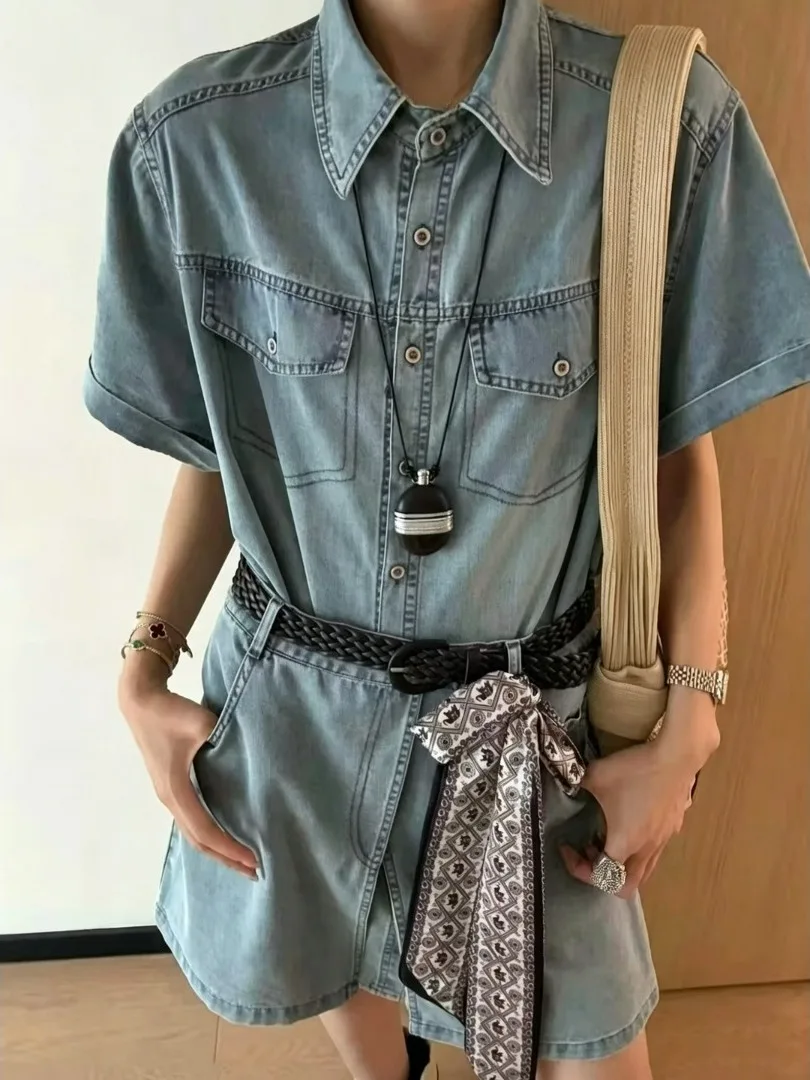 Retro Workwear Short Sleeve Denim Dress Women's Belted Waist One-Piece Half Skirt Set Casual Style Pure Color Button Closure
Retro Workwear Short Sleeve Denim Dress Women's Belted Waist One-Piece Half Skirt Set Casual Style Pure Color Button Closure