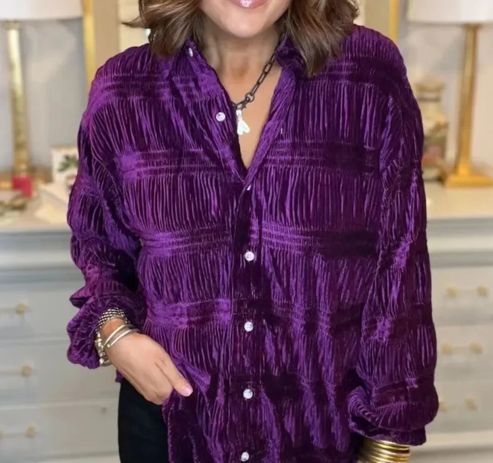 Autumn Winter Fashionable Solid Color Velvet Shirt Women Casual Loose Button Long Sleeved Pleated Shirt Top Women
Autumn Winter Fashionable Solid Color Velvet Shirt Women Casual Loose Button Long Sleeved Pleated Shirt Top Women