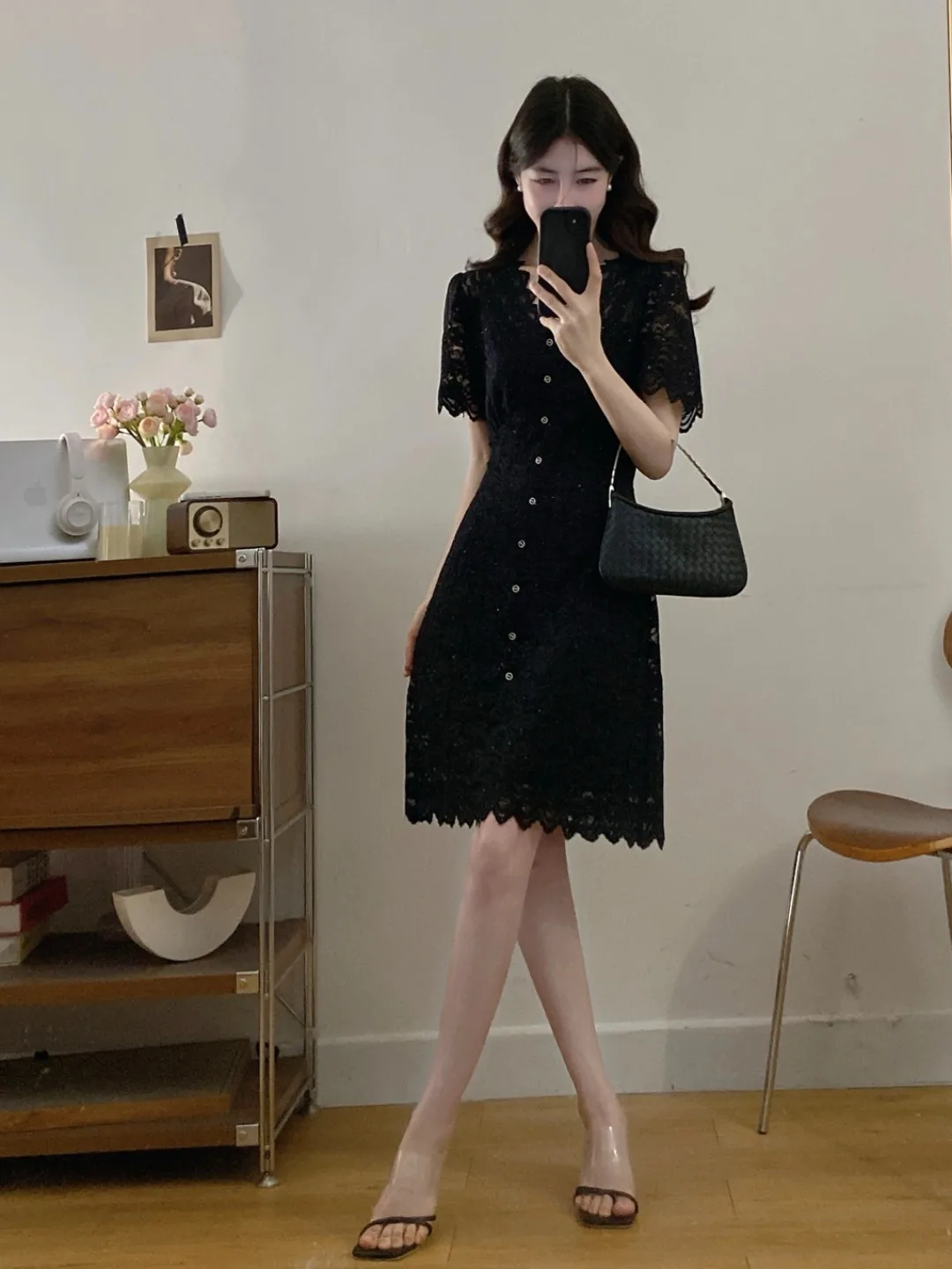 plus Size Summer New Luxury Sensation Dress V-neck Lace Black Dress Women's Fashion Slimming Effect Casual Wear
plus Size Summer New Luxury Sensation Dress V-neck Lace Black Dress Women's Fashion Slimming Effect Casual Wear