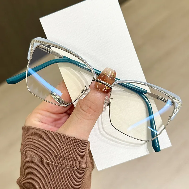 Модные очки с защитой от синего света, сверхлегкие защитные очки в оправе «кошачий глаз», очки с блокировкой синего света, компьютерные очки очки
Модные очки с защитой от синего света, сверхлегкие защитные очки в оправе «кошачий глаз», очки с блокировкой синего света, компьютерные очки очки