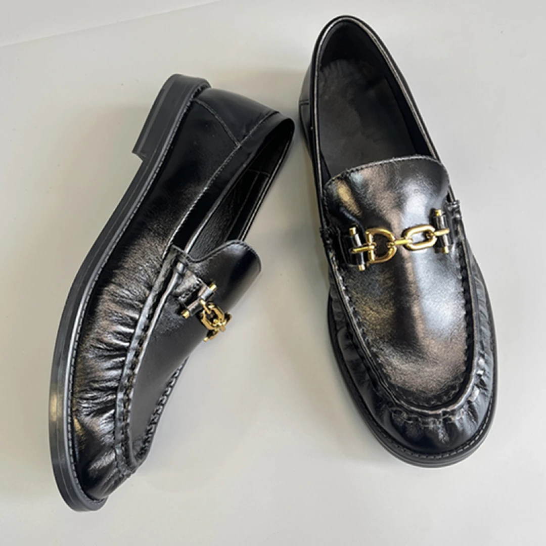 Maxdutti Minimalist Woman Shoes Shoes For Woman Gold Buckle Genuine leather Flats Shoes Vintage Slip On Pleated Loafers 35-40
Maxdutti Minimalist Woman Shoes Shoes For Woman Gold Buckle Genuine leather Flats Shoes Vintage Slip On Pleated Loafers 35-40