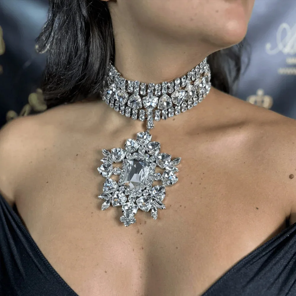 Преувеличенное ожерелье с подвеской, геометрический горный хрусталь, женская мода, креативный подарок 2025, праздничные аксессуары, украшения на шею
Преувеличенное ожерелье с подвеской, геометрический горный хрусталь, женская мода, креативный подарок 2025, праздничные аксессуары, украшения на шею