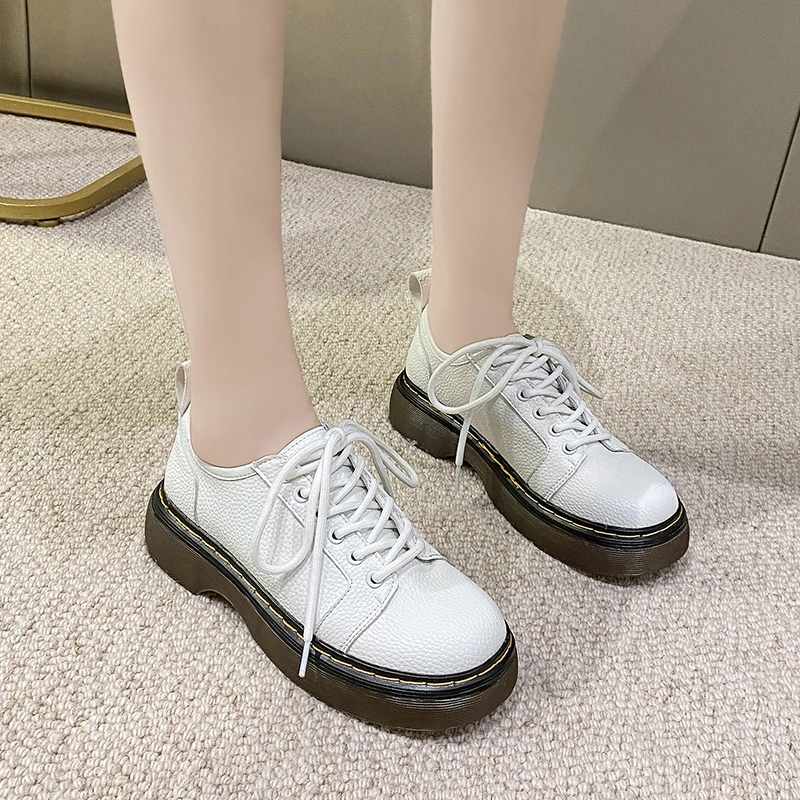 BKQU Women 2022 Spring and Autumn New British Style Fashion Retro Round Head Lace-up Non-slip Thick Bottom Casual Leather Shoes
BKQU Women 2022 Spring and Autumn New British Style Fashion Retro Round Head Lace-up Non-slip Thick Bottom Casual Leather Shoes