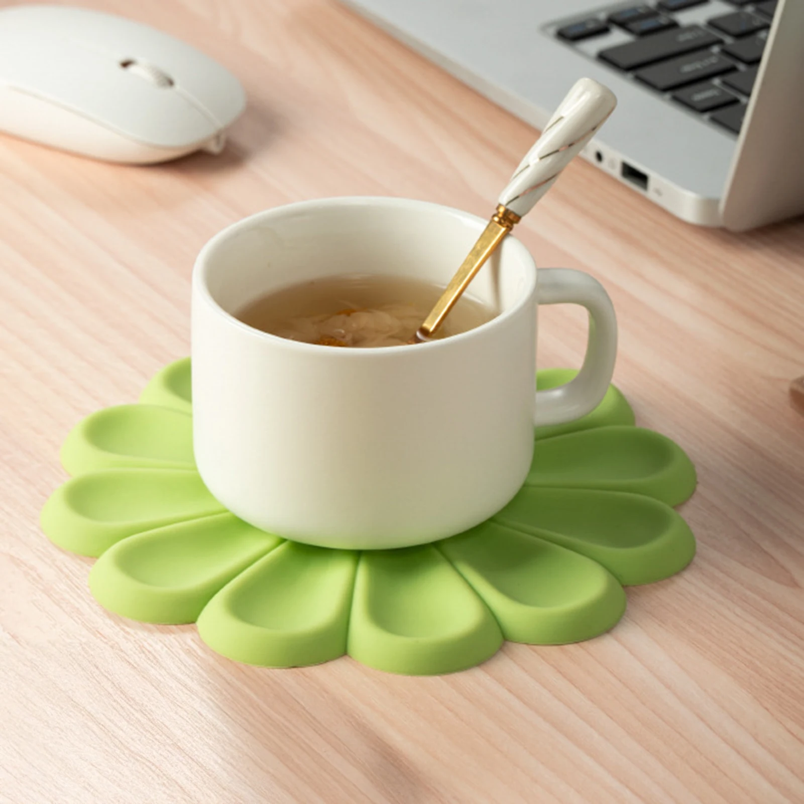 Silicone Heat Resistant Trivet Mat Heat Resistant Pot Holders Kitchen Potholders for Kitchen Hot Dishes Jar Spoon
Silicone Heat Resistant Trivet Mat Heat Resistant Pot Holders Kitchen Potholders for Kitchen Hot Dishes Jar Spoon