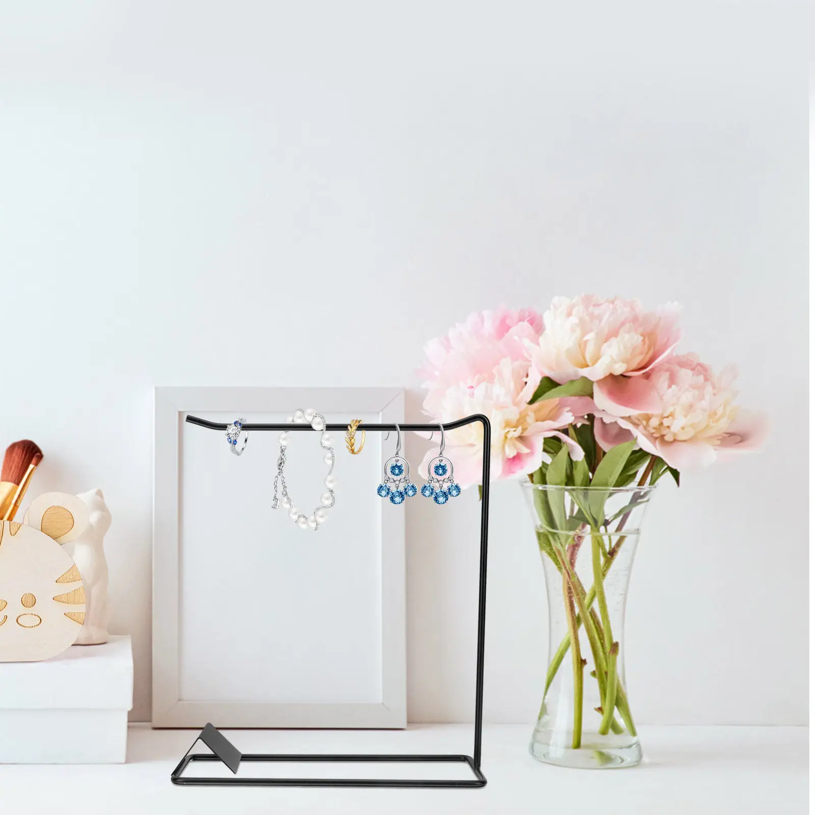 Creative Metal Earring Display Rack Sturdy Jewelry Organizer Hanging Stand Necklace Bracelet Holder Decorative Jewelry
Creative Metal Earring Display Rack Sturdy Jewelry Organizer Hanging Stand Necklace Bracelet Holder Decorative Jewelry