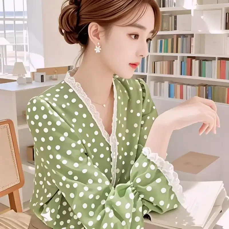 Elegant Green Polka Dot Blouse With Lace Trim And Flare Sleeve For Spring Summer Casual Wear
Elegant Green Polka Dot Blouse With Lace Trim And Flare Sleeve For Spring Summer Casual Wear
