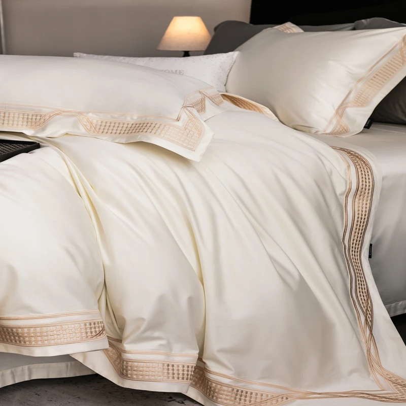 Luxury Embroidery Wide Edge Solid Color Bedding Set 1000TC Egyptian Cotton Duvet Cover Bed Sheet/Fitted Sheet Pillowcases 4Pcs
Luxury Embroidery Wide Edge Solid Color Bedding Set 1000TC Egyptian Cotton Duvet Cover Bed Sheet/Fitted Sheet Pillowcases 4Pcs