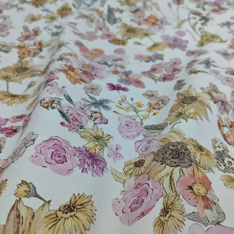 Поплиновая хлопковая ткань с принтом бабочки и цветочного узора для женского летнего платья, блузка, ткань «сделай сам», швейный материал 
Поплиновая хлопковая ткань с принтом бабочки и цветочного узора для женского летнего платья, блузка, ткань «сделай сам», швейный материал