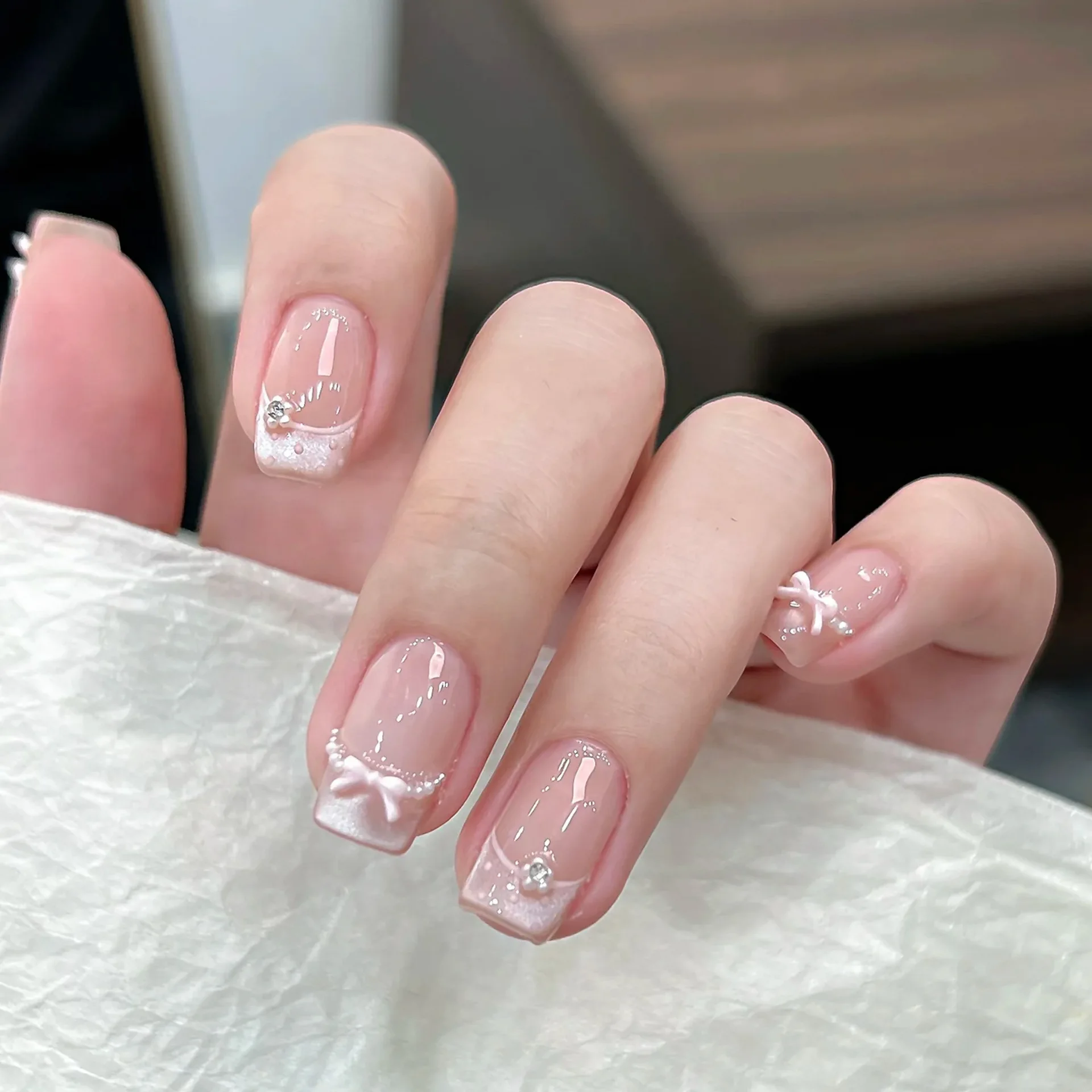 10pcs Handmade Short French Pink Press on Nail Shiny Cat Eye Sweet Cute 3D Bowknot Design Fake Nails Wearable Nail Tips For Girl
10pcs Handmade Short French Pink Press on Nail Shiny Cat Eye Sweet Cute 3D Bowknot Design Fake Nails Wearable Nail Tips For Girl