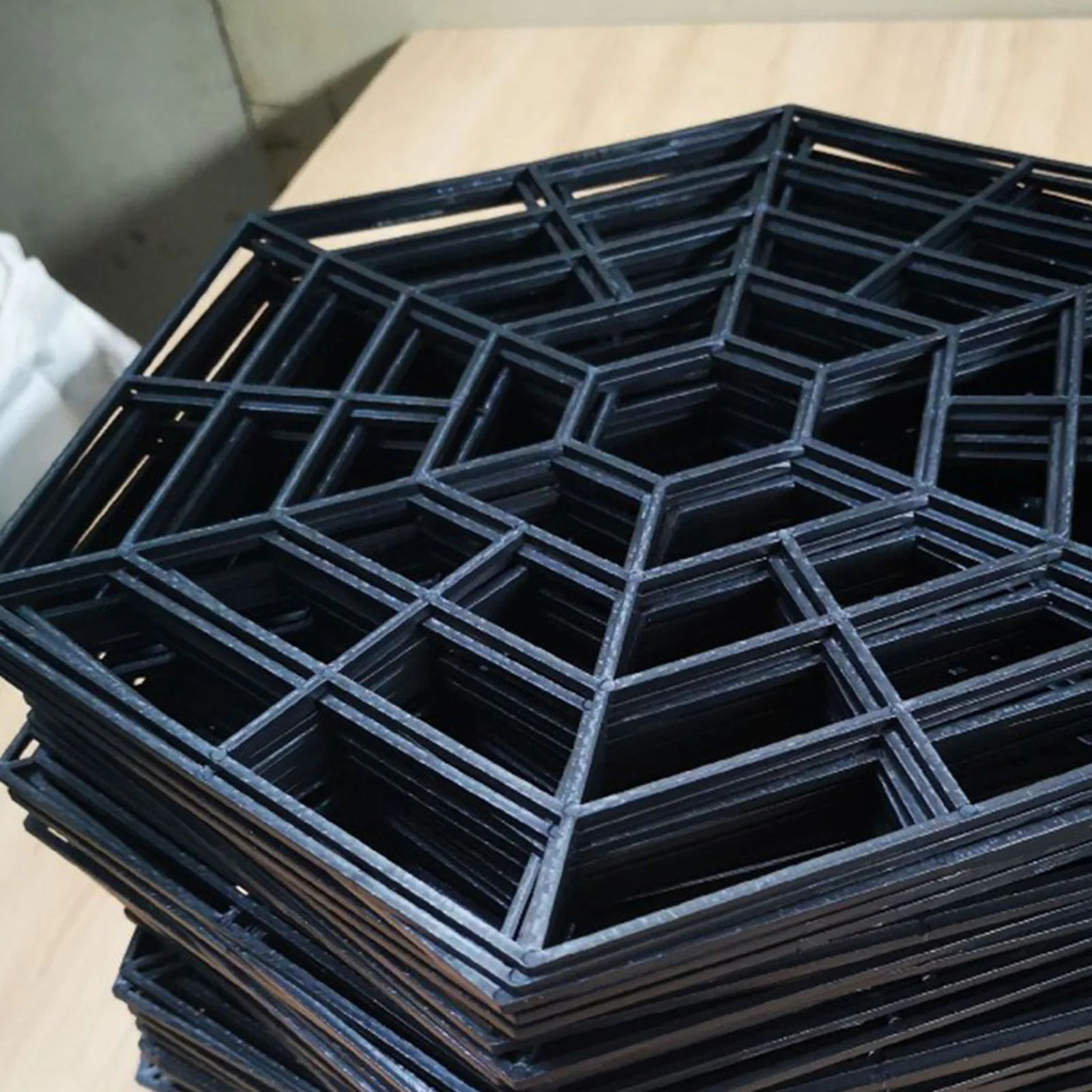 20pcs Grid Protective Floating Net Pond Protector Garden Supplies
20pcs Grid Protective Floating Net Pond Protector Garden Supplies