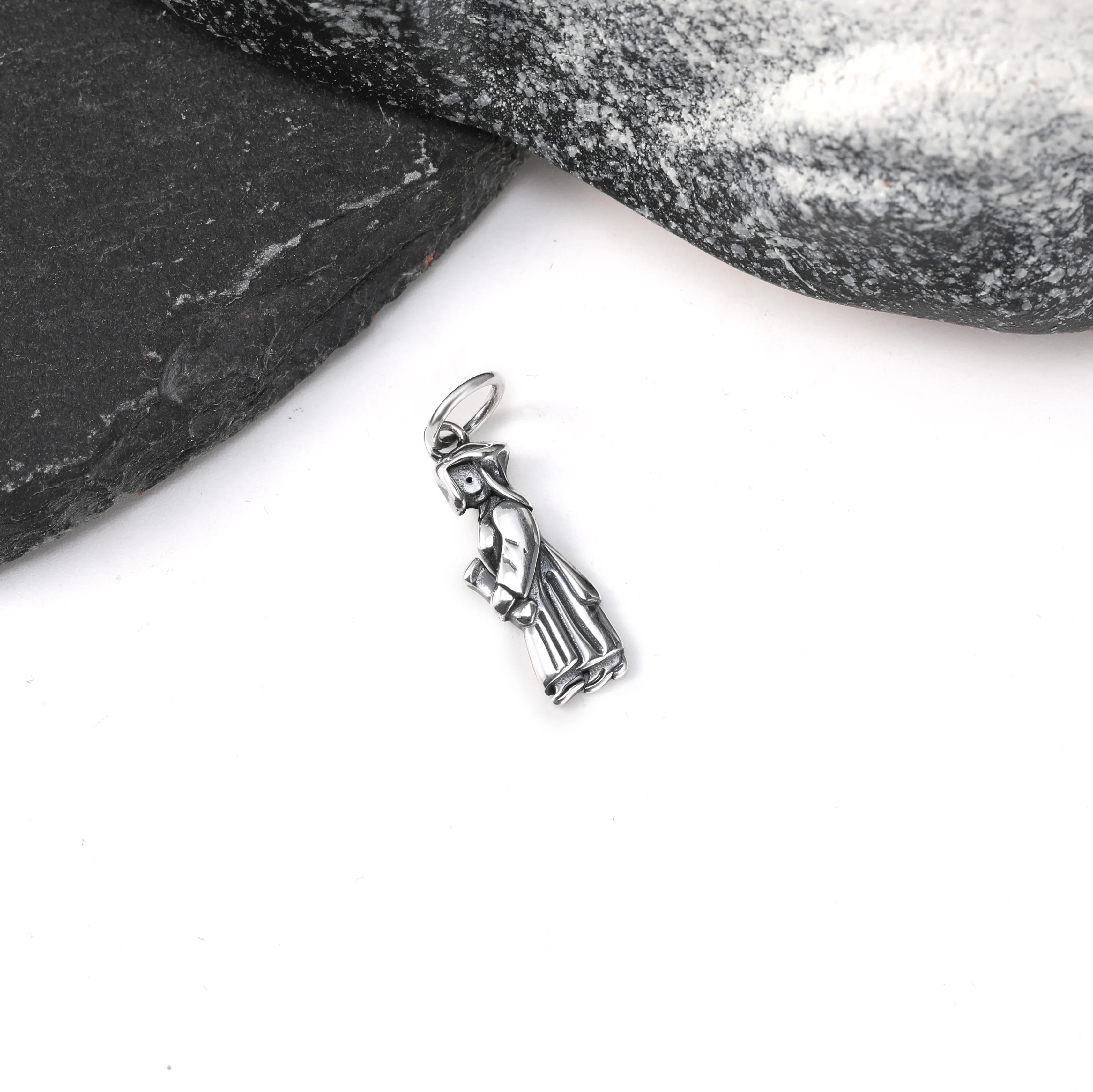 DJ402 authentic 925 sterling silver fashion James Avery Female graduate students pendant
DJ402 authentic 925 sterling silver fashion James Avery Female graduate students pendant