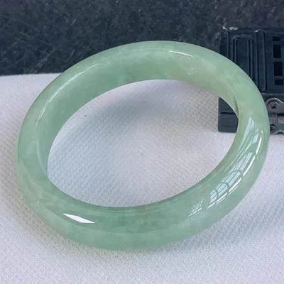 Natural Myanmar Jade 54mm-62mm bracelet exquisite princess bracelet to send girlfriend to send mother Hetian jade
Natural Myanmar Jade 54mm-62mm bracelet exquisite princess bracelet to send girlfriend to send mother Hetian jade