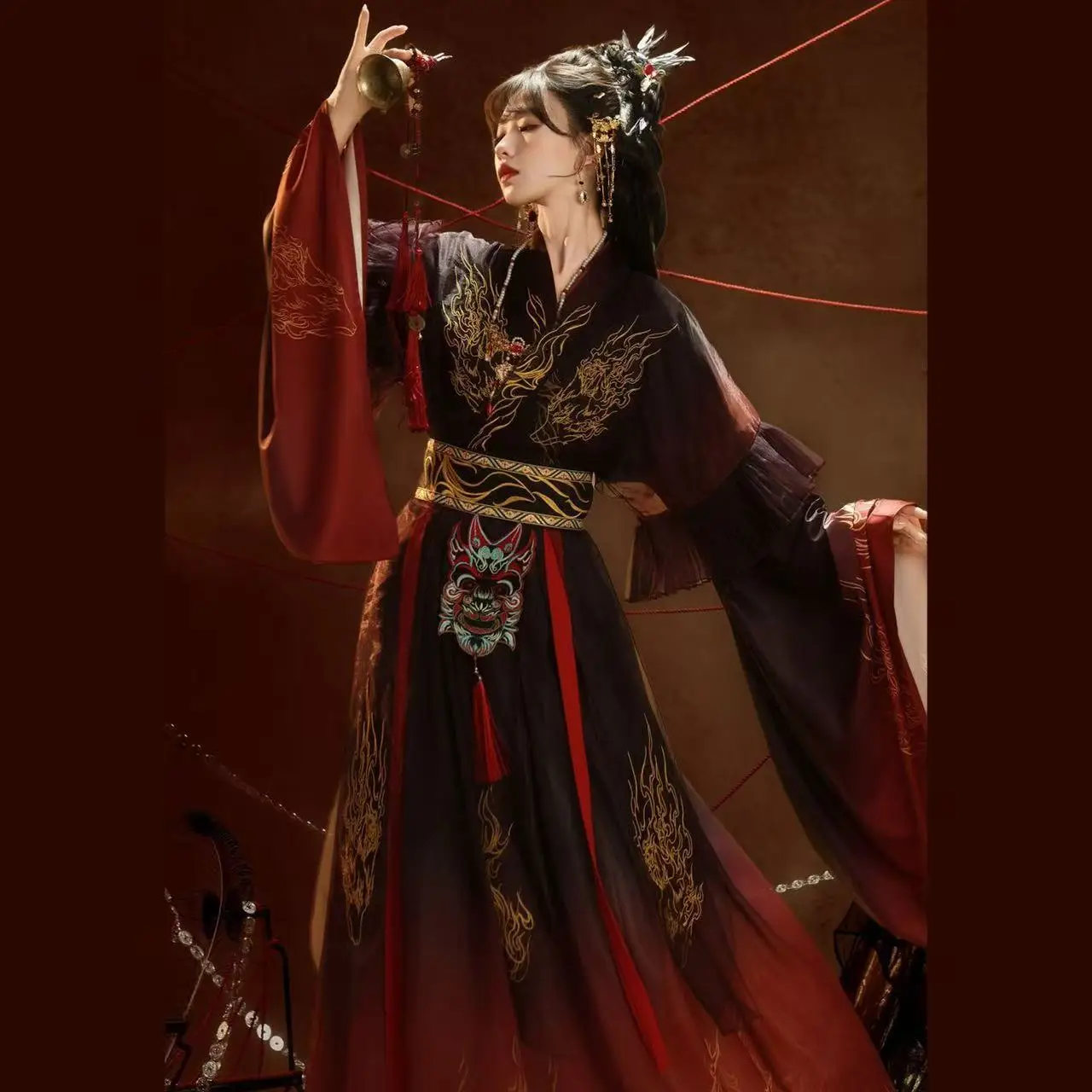Heavy Industry Hanfu Men Women Traditional Chinese Embroidery Clothes Black Red Flame Stage Cosplay Costume Festive Han Suits
Heavy Industry Hanfu Men Women Traditional Chinese Embroidery Clothes Black Red Flame Stage Cosplay Costume Festive Han Suits
