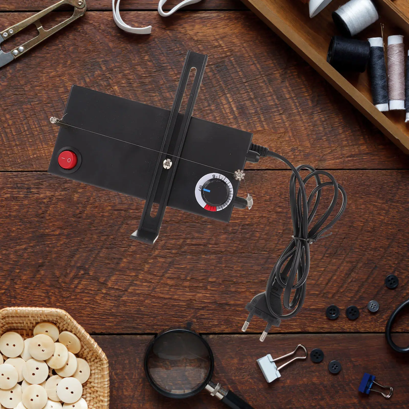 Portable Electric Hot Cutting Knife Advanced Heating Precise Cuts Adjustable Tension for Craft Fabric Webbing
Portable Electric Hot Cutting Knife Advanced Heating Precise Cuts Adjustable Tension for Craft Fabric Webbing