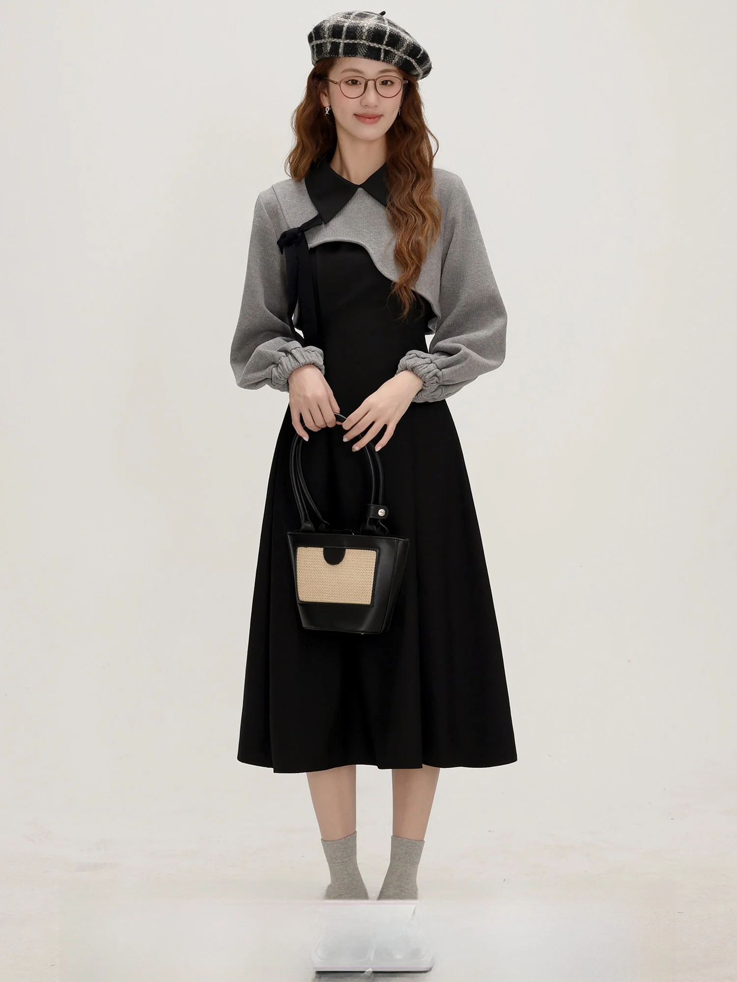 Gray Humor Design Sense Black Dress Set Spring Waist in A-Line Skirt Ensemble Three-Inch Lotus Women's Fashion Commute Style
Gray Humor Design Sense Black Dress Set Spring Waist in A-Line Skirt Ensemble Three-Inch Lotus Women's Fashion Commute Style