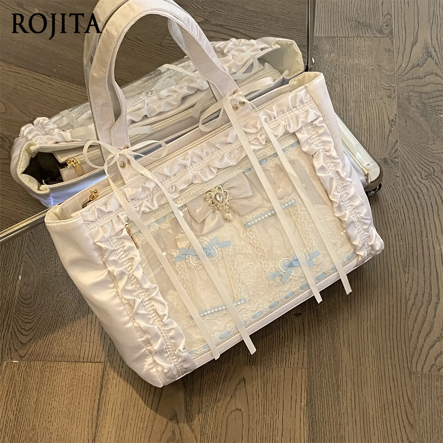 Pain Bag White Large-capacity Shoulder Tote Versatile Transparent Two-dimensional Comic Exhibition with Ribbon
Pain Bag White Large-capacity Shoulder Tote Versatile Transparent Two-dimensional Comic Exhibition with Ribbon