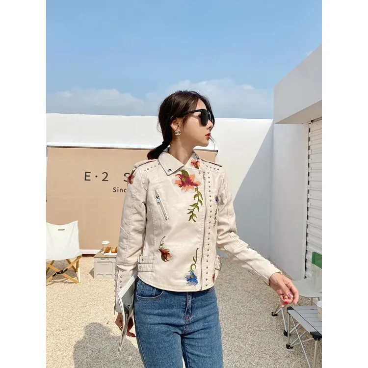 Women Retro Floral Print Embroidery Faux Soft Leather Jacket Coat Turndown Collar Pu Black Punk Outerwear Women Winter Jacket
Women Retro Floral Print Embroidery Faux Soft Leather Jacket Coat Turndown Collar Pu Black Punk Outerwear Women Winter Jacket