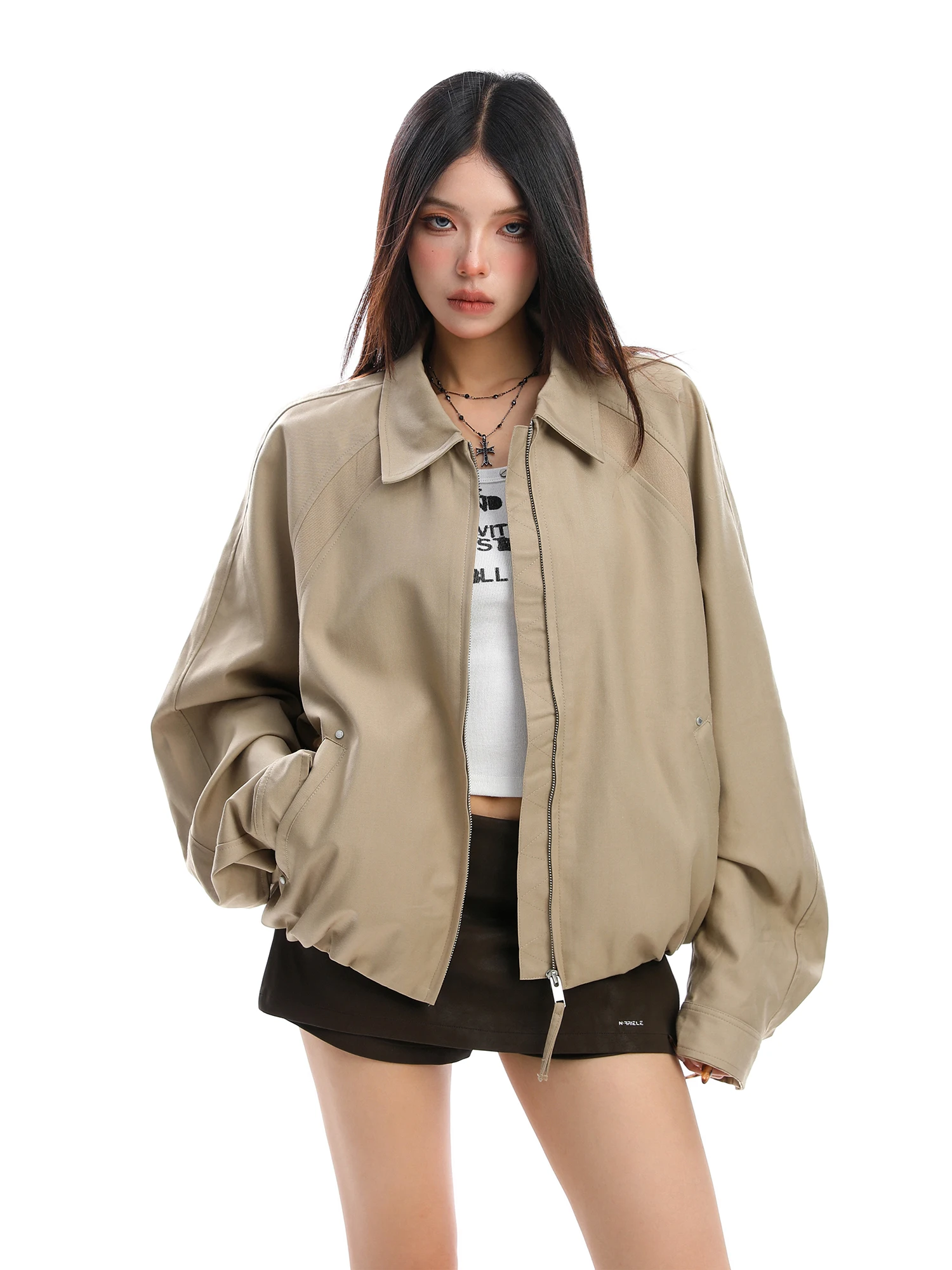 Женская осенне-зимняя куртка Biggold с цветочным принтом, свободного кроя, с эластичным низом, повседневная, модная
Женская осенне-зимняя куртка Biggold с цветочным принтом, свободного кроя, с эластичным низом, повседневная, модная