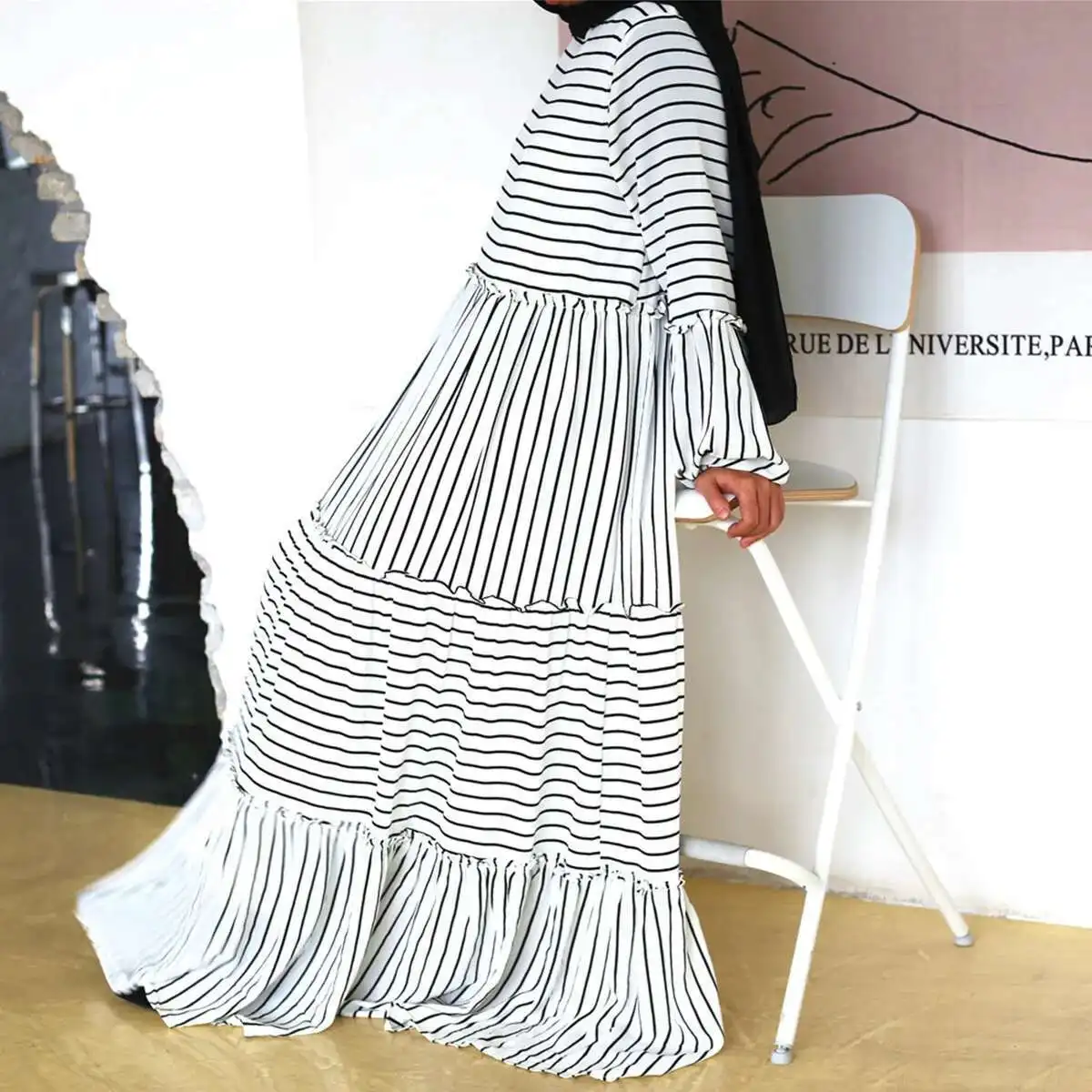 Türkiye's New Muslim Women's Printed Stripe Swing Fashion Dress 6400-1 Long Dress Robe Abaya Ramadan Dubai Luxury Islam Elegant
Türkiye's New Muslim Women's Printed Stripe Swing Fashion Dress 6400-1 Long Dress Robe Abaya Ramadan Dubai Luxury Islam Elegant